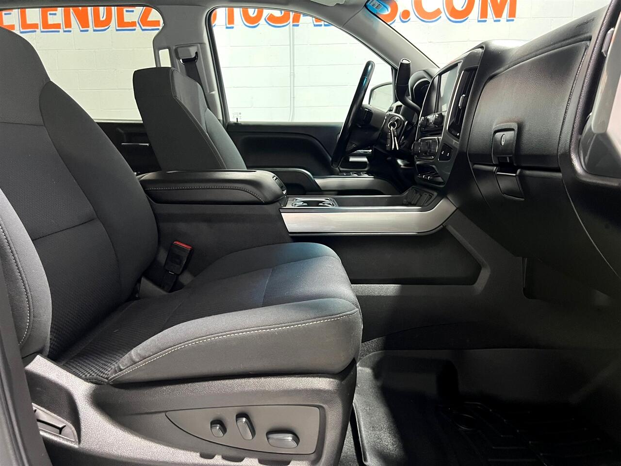Chevrolet Silverado 1500 LT Crew Cab 4WD 2018 Chevrolet Silverado 1500 LT Crew Cab 4WD 2018