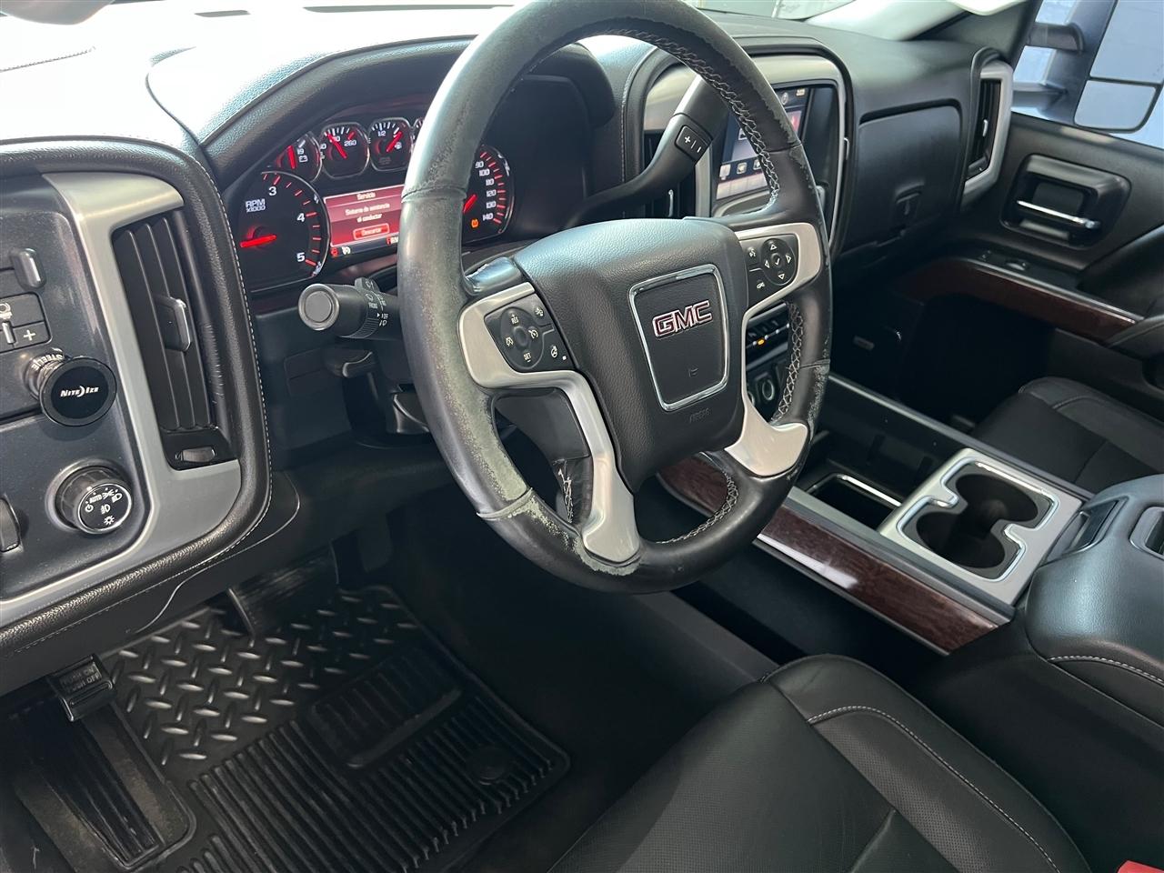 GMC Sierra 2500HD SLT Crew Cab 2WD 2015