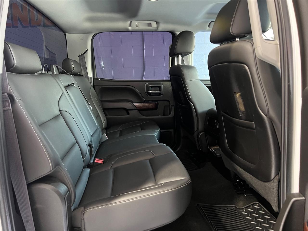 GMC Sierra 2500HD SLT Crew Cab 2WD 2015
