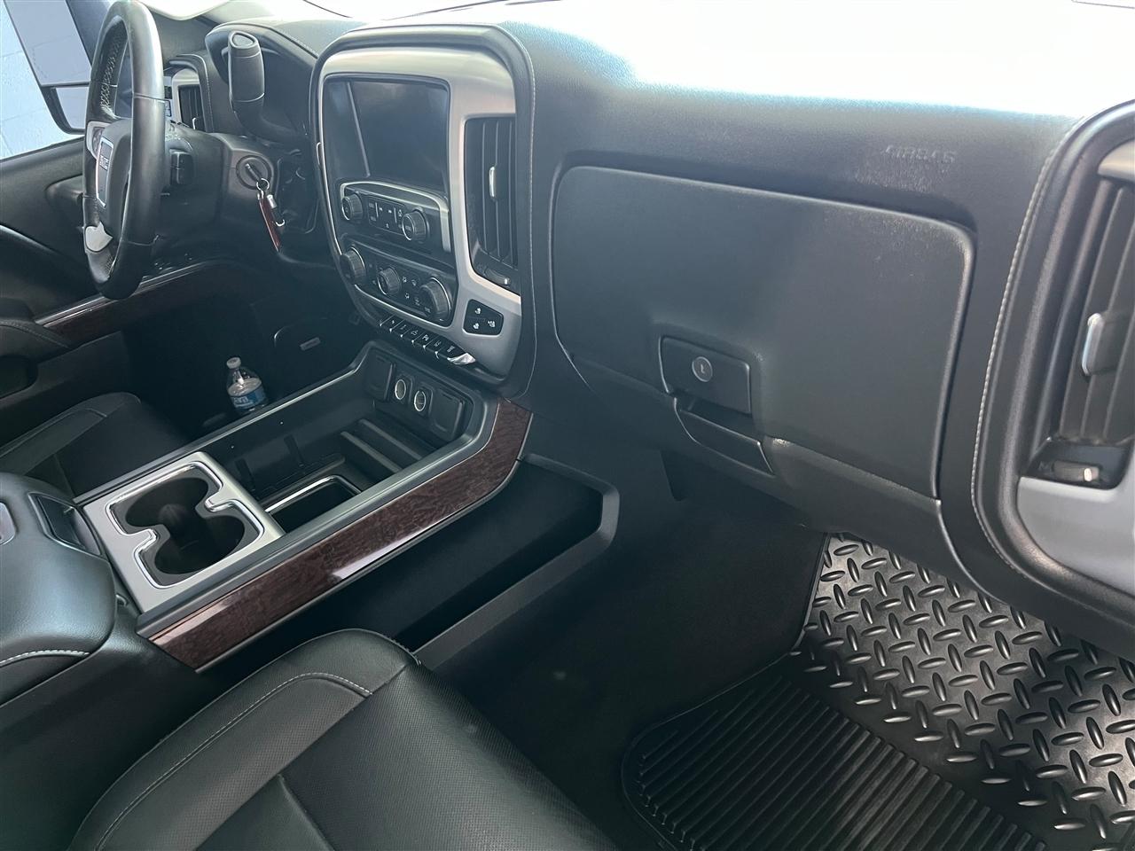 GMC Sierra 2500HD SLT Crew Cab 2WD 2015