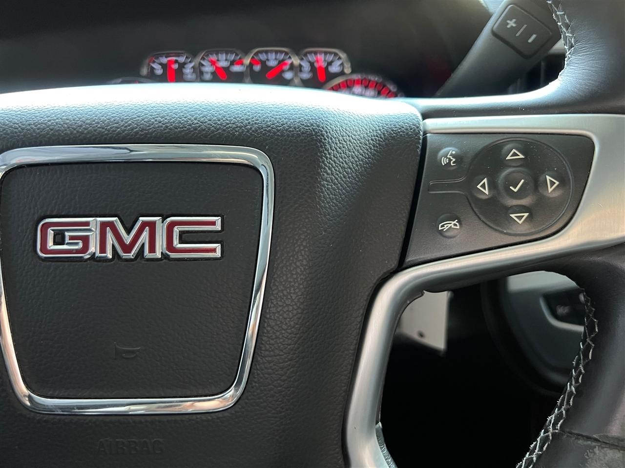 GMC Sierra 2500HD SLT Crew Cab 2WD 2015