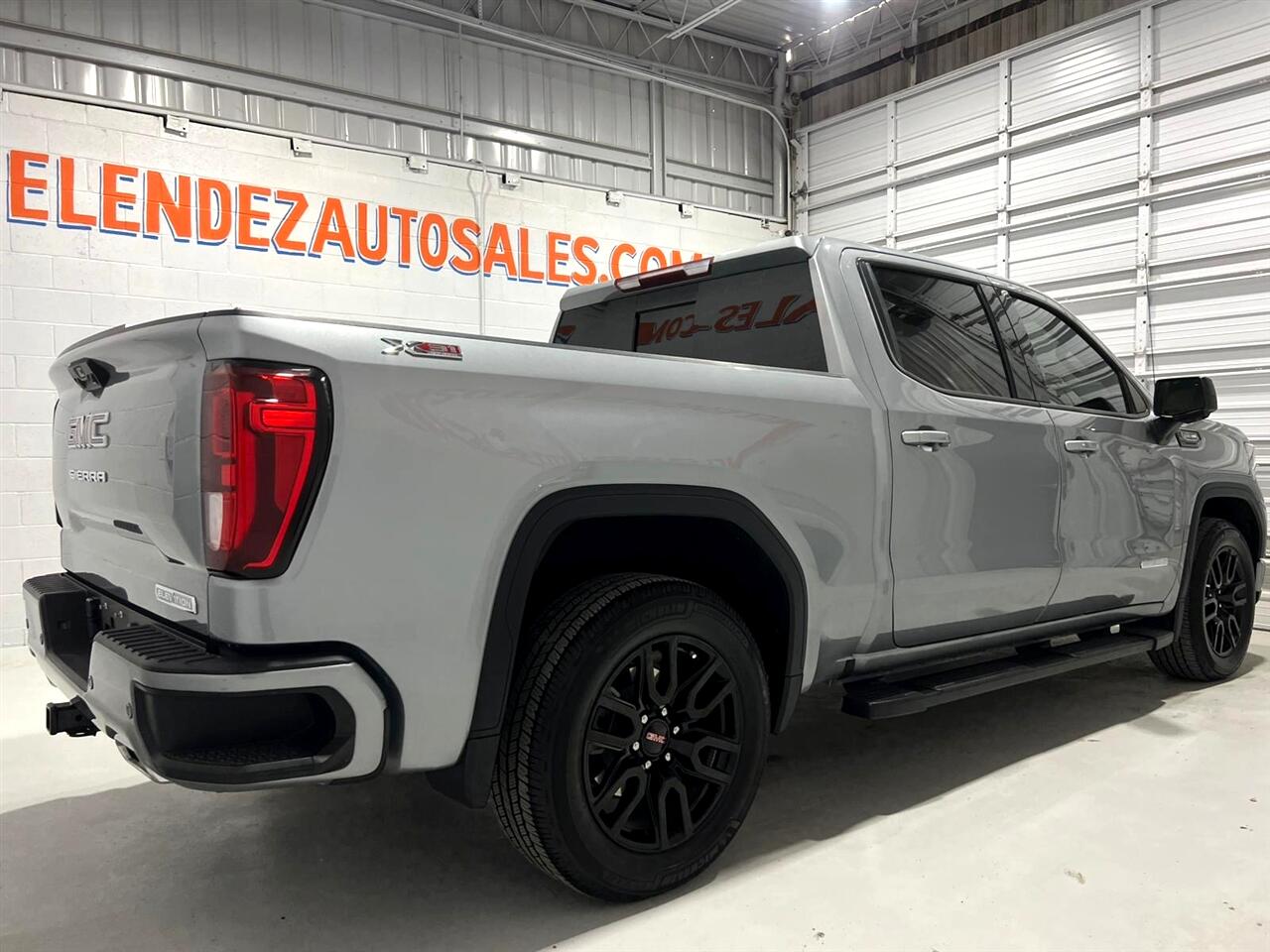 GMC Sierra 1500 Elevation Crew Cab 4WD 2023 GMC Sierra 1500 Elevation Crew Cab 4WD 2023