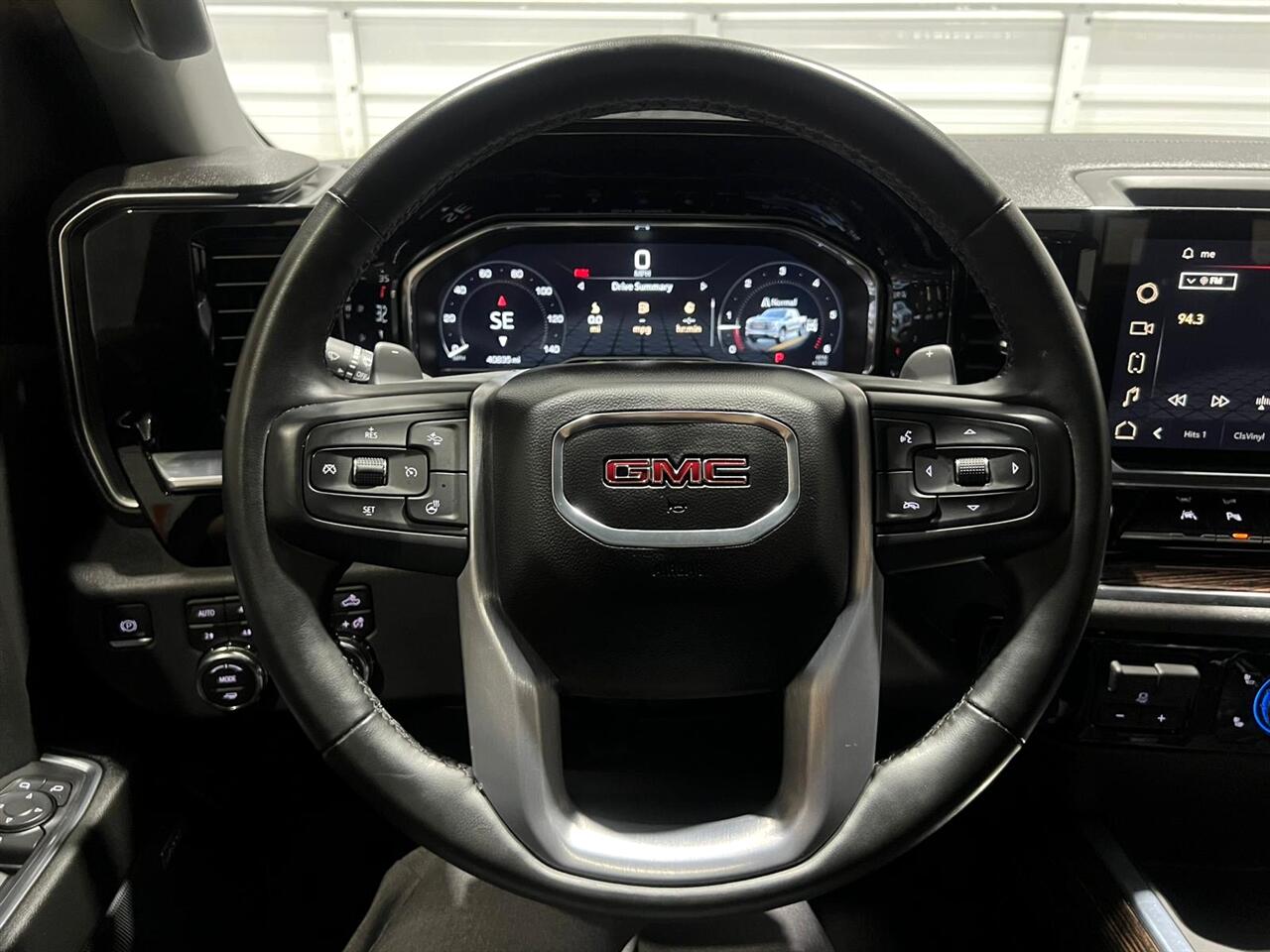 GMC Sierra 1500 Elevation Crew Cab 4WD 2023 GMC Sierra 1500 Elevation Crew Cab 4WD 2023