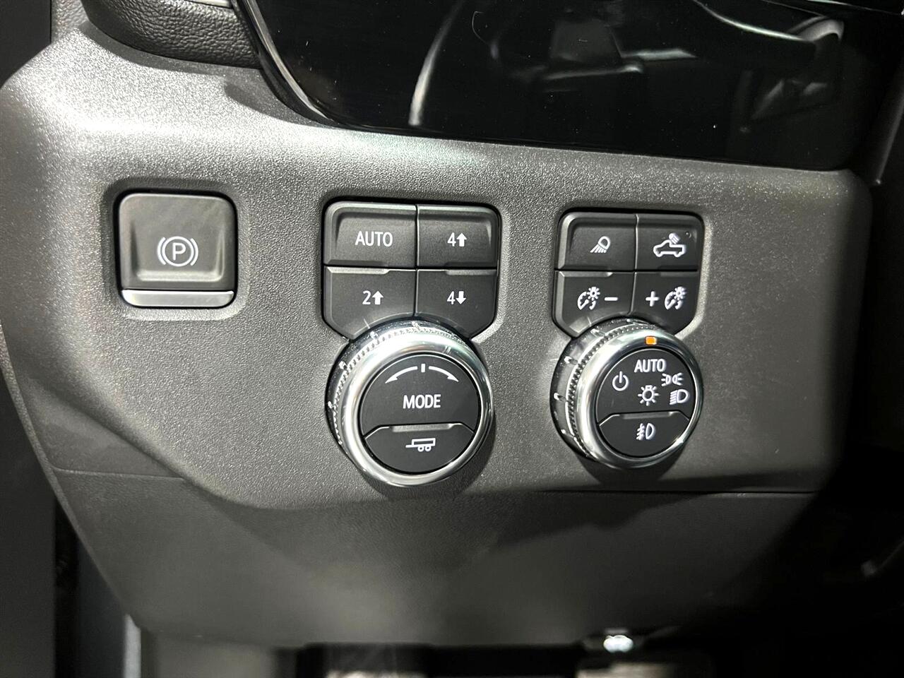 GMC Sierra 1500 Elevation Crew Cab 4WD 2023 GMC Sierra 1500 Elevation Crew Cab 4WD 2023