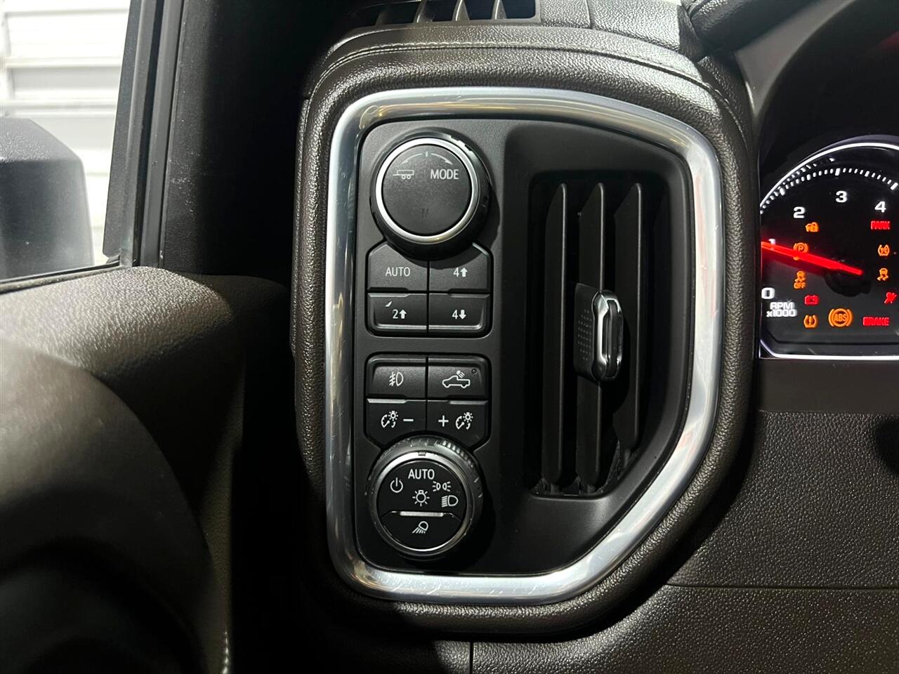 Chevrolet Silverado 2500HD LTZ Crew Cab Long Box 4WD 2023 Chevrolet Silverado 2500HD LTZ Crew Cab Long Box 4WD 2023