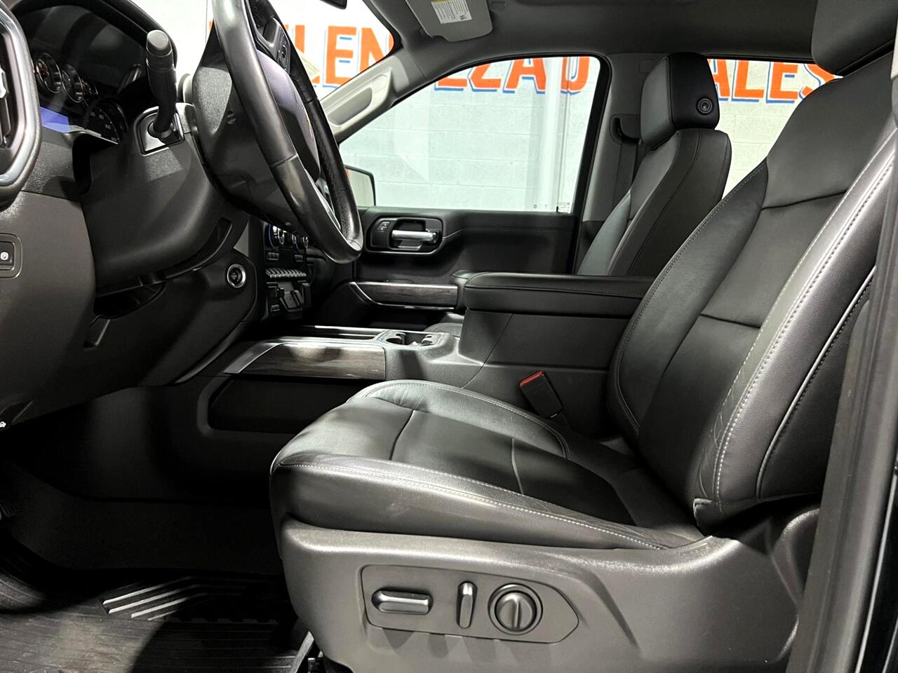 Chevrolet Silverado 1500 LTZ Crew Cab 4WD 2020 Chevrolet Silverado 1500 LTZ Crew Cab 4WD 2020