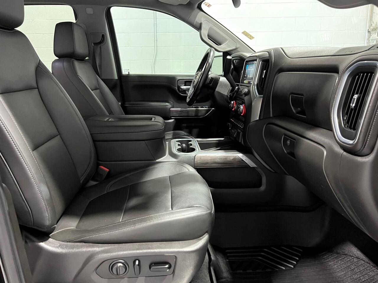 Chevrolet Silverado 1500 LTZ Crew Cab 4WD 2020 Chevrolet Silverado 1500 LTZ Crew Cab 4WD 2020