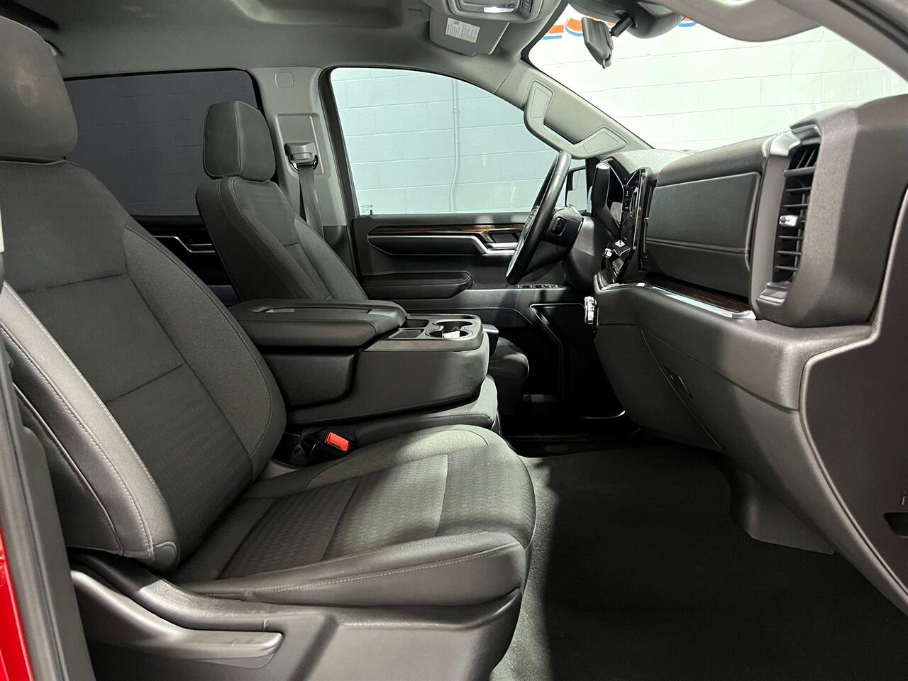 GMC Sierra 1500 Elevation Crew Cab 4WD 2023 GMC Sierra 1500 Elevation Crew Cab 4WD 2023