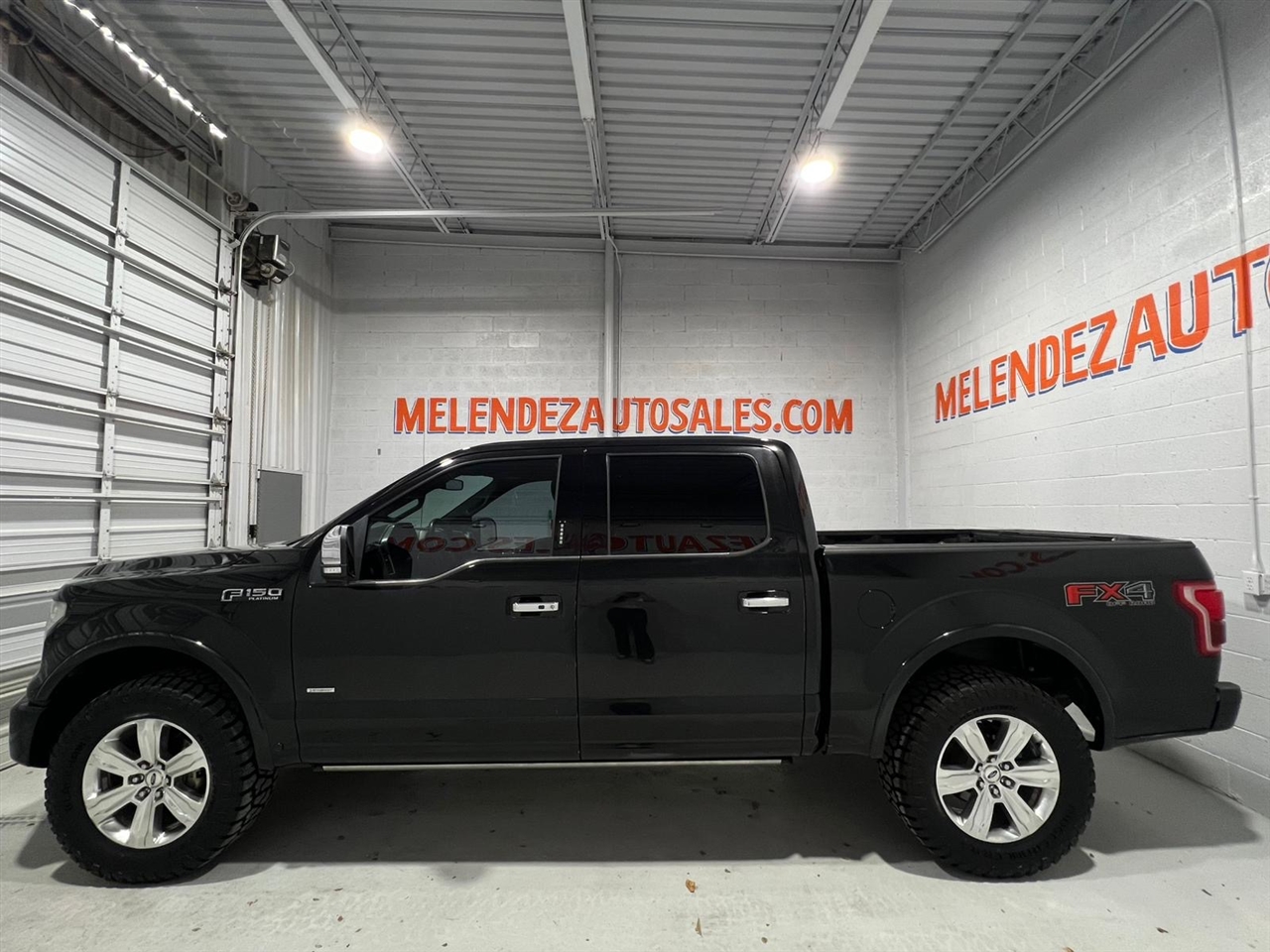 Ford F-150 Platinum SuperCrew 6.5-ft. Bed 4WD 2015 Ford F-150 Platinum SuperCrew 6.5-ft. Bed 4WD 2015