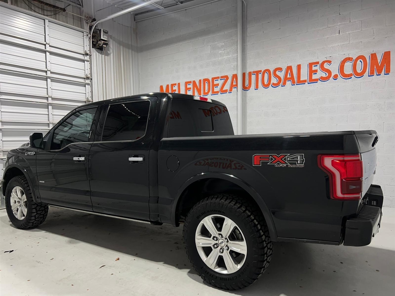 Ford F-150 Platinum SuperCrew 6.5-ft. Bed 4WD 2015 Ford F-150 Platinum SuperCrew 6.5-ft. Bed 4WD 2015