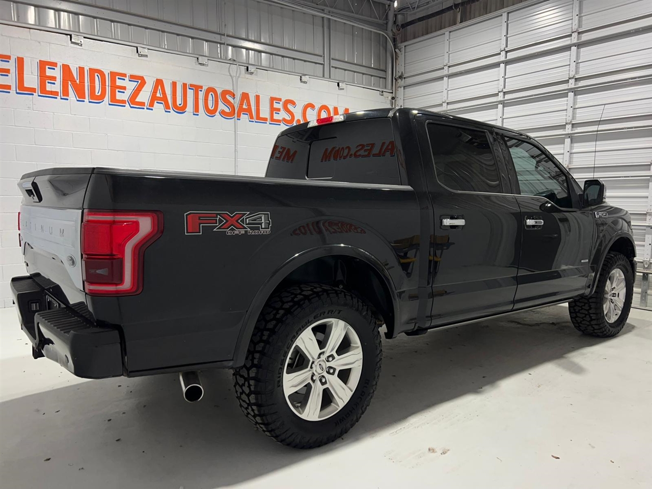 Ford F-150 Platinum SuperCrew 6.5-ft. Bed 4WD 2015 Ford F-150 Platinum SuperCrew 6.5-ft. Bed 4WD 2015