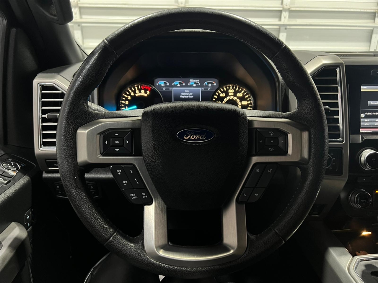 Ford F-150 Platinum SuperCrew 6.5-ft. Bed 4WD 2015 Ford F-150 Platinum SuperCrew 6.5-ft. Bed 4WD 2015