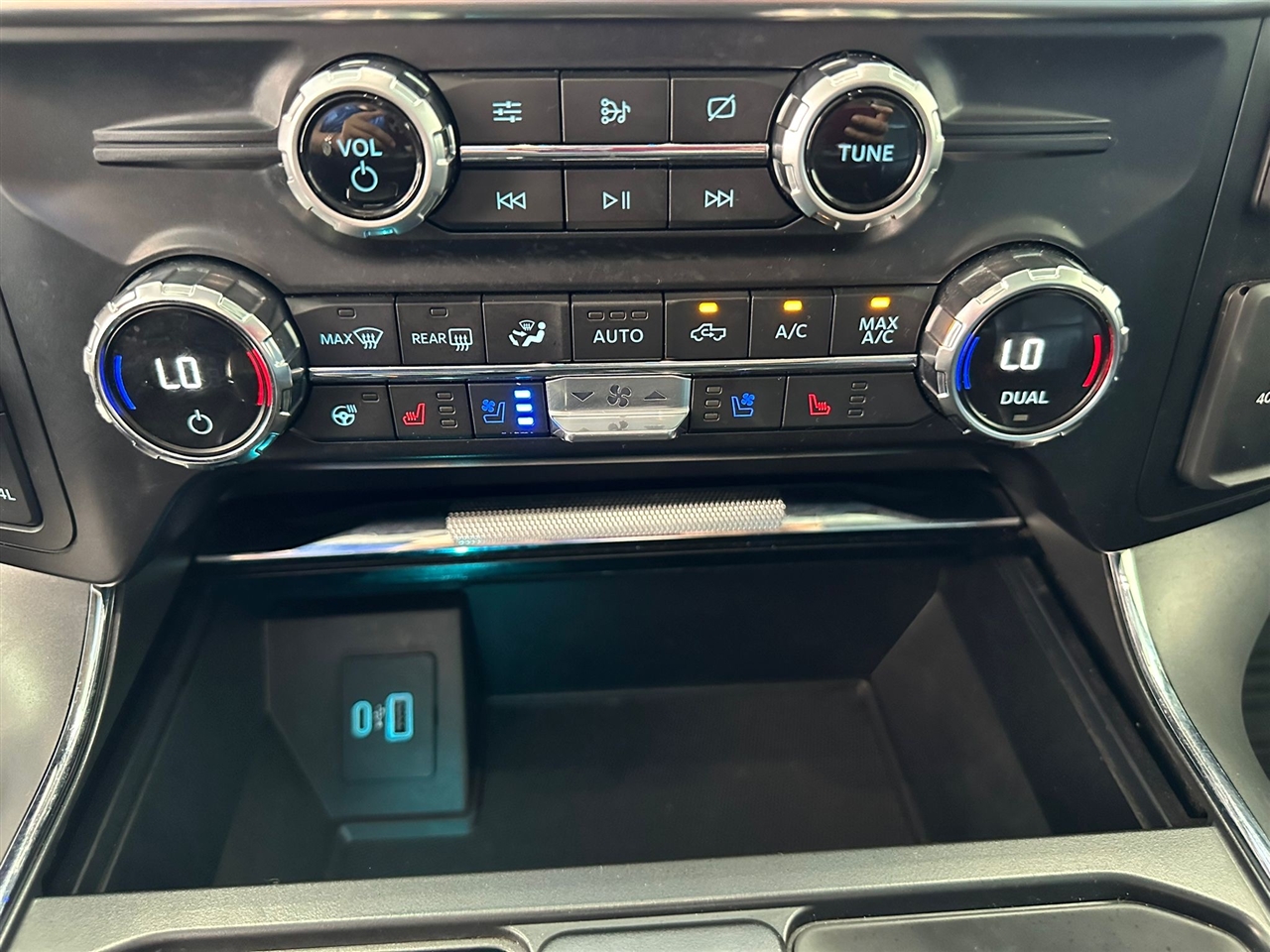 Ford F-150 XL SuperCrew 5.5-ft. Bed 4WD 2021 Ford F-150 XL SuperCrew 5.5-ft. Bed 4WD 2021