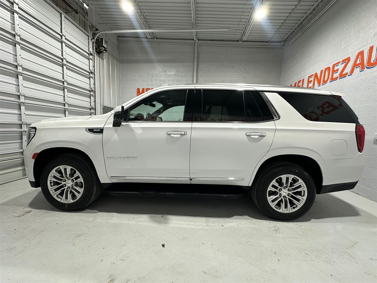 GMC Yukon SLT 4WD 2021 GMC Yukon SLT 4WD 2021