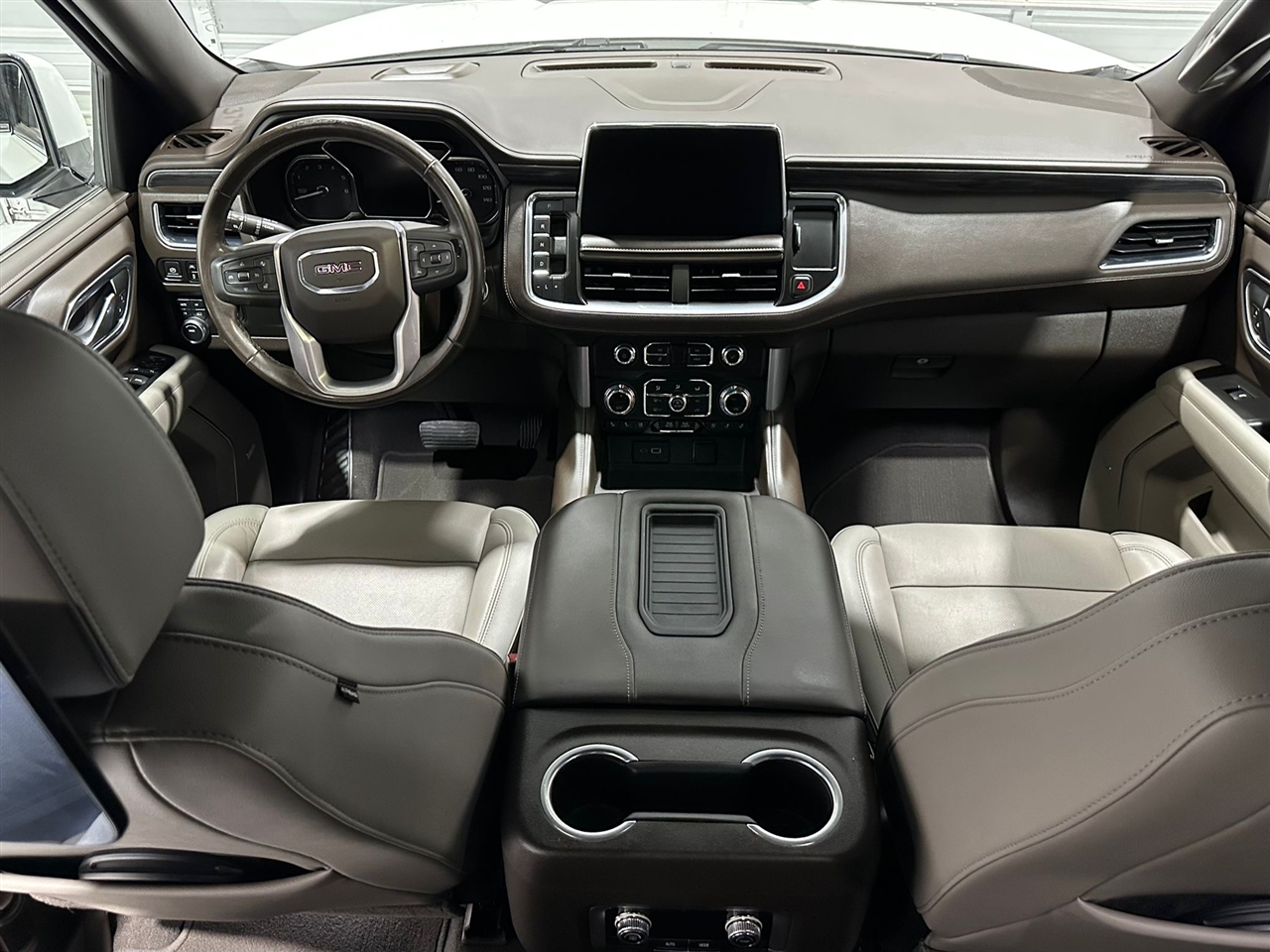 GMC Yukon SLT 4WD 2021 GMC Yukon SLT 4WD 2021