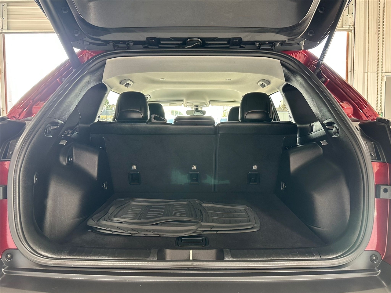 Jeep Cherokee Latitude Plus FWD 2019 Jeep Cherokee Latitude Plus FWD 2019