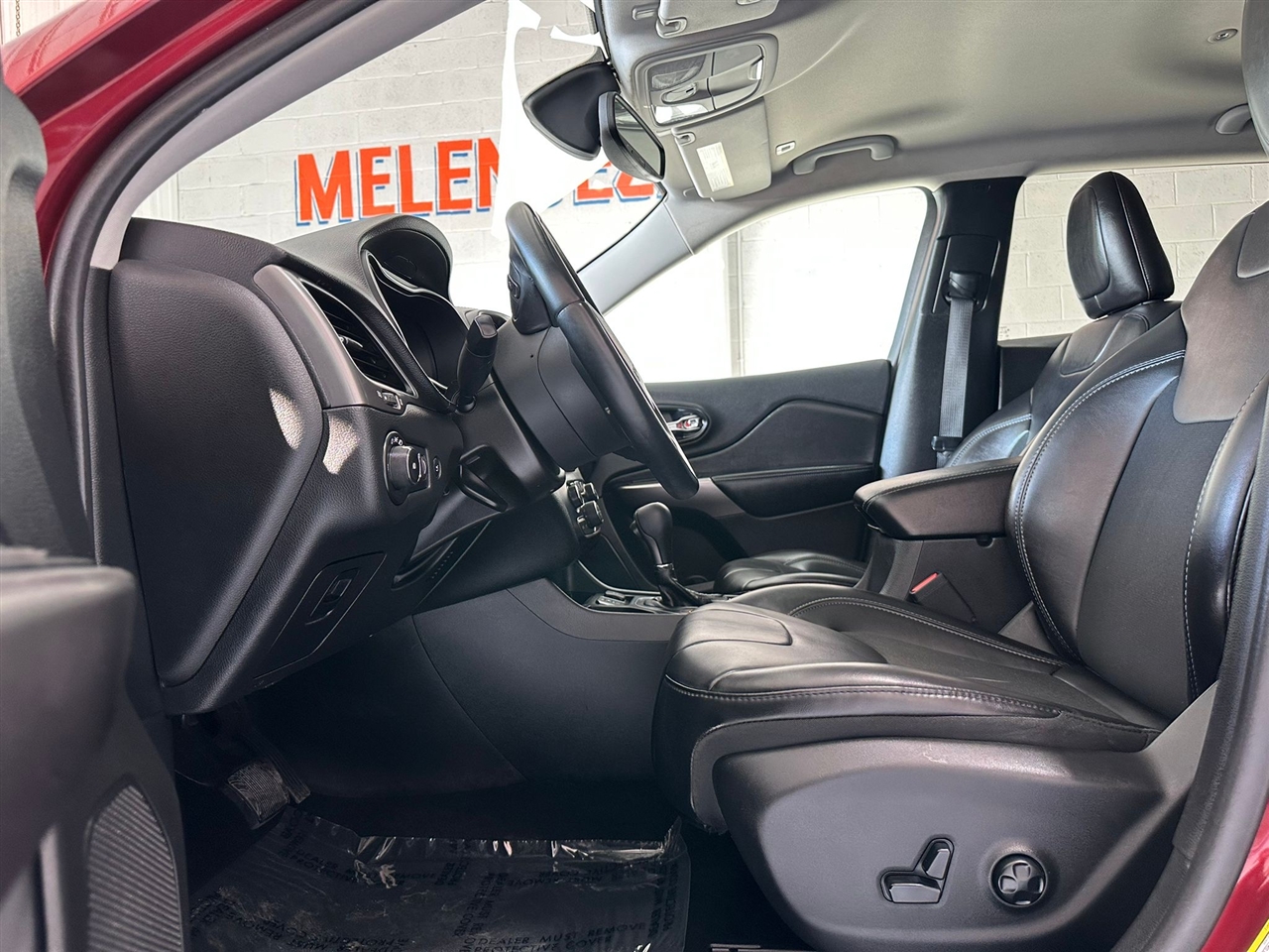 Jeep Cherokee Latitude Plus FWD 2019 Jeep Cherokee Latitude Plus FWD 2019