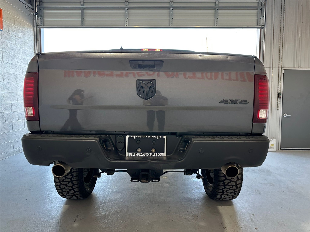 RAM 1500 Classic Tradesman Crew Cab SWB 4WD 2019 RAM 1500 Classic Tradesman Crew Cab SWB 4WD 2019