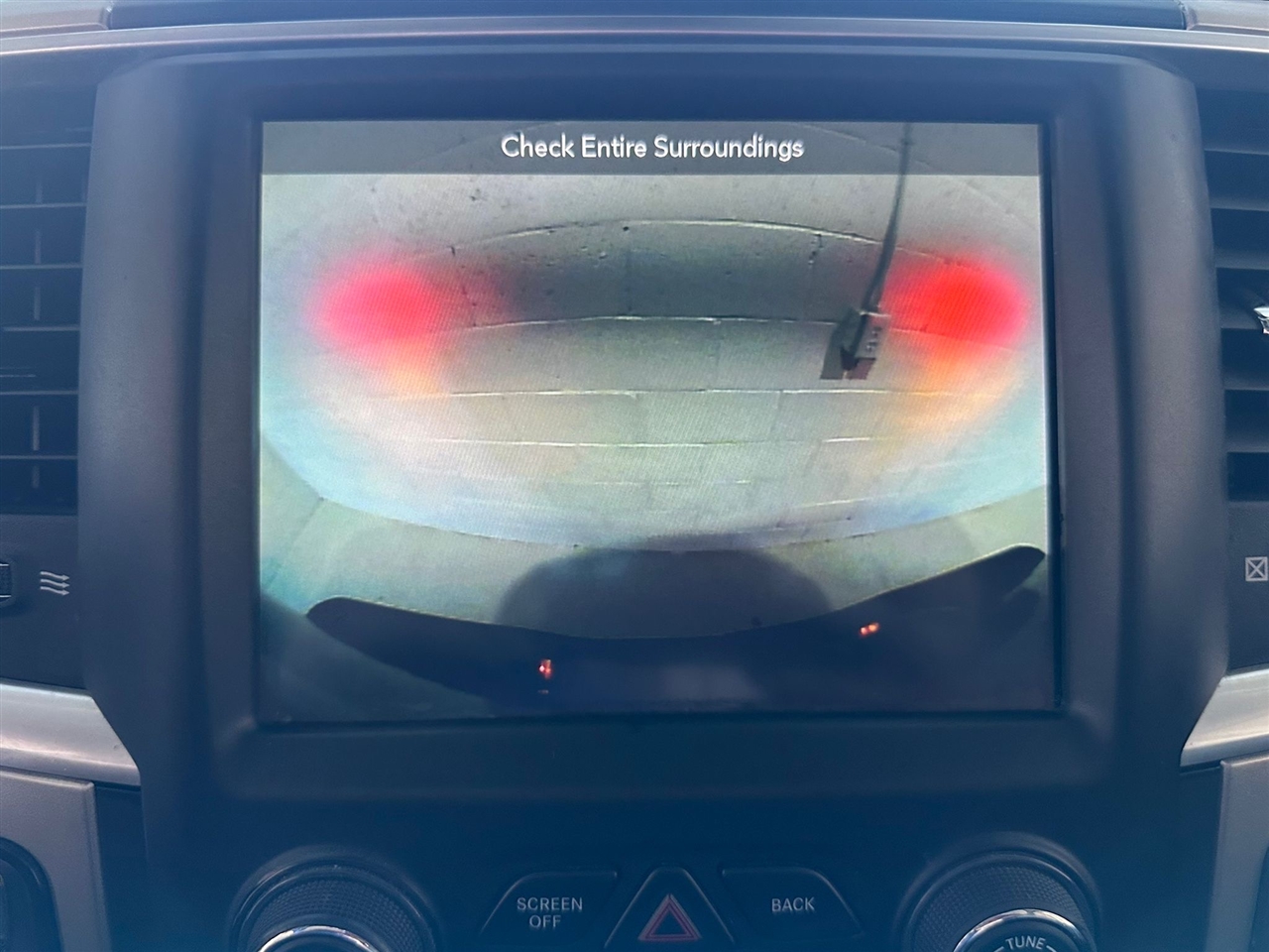 RAM 1500 Classic Tradesman Crew Cab SWB 4WD 2019 RAM 1500 Classic Tradesman Crew Cab SWB 4WD 2019