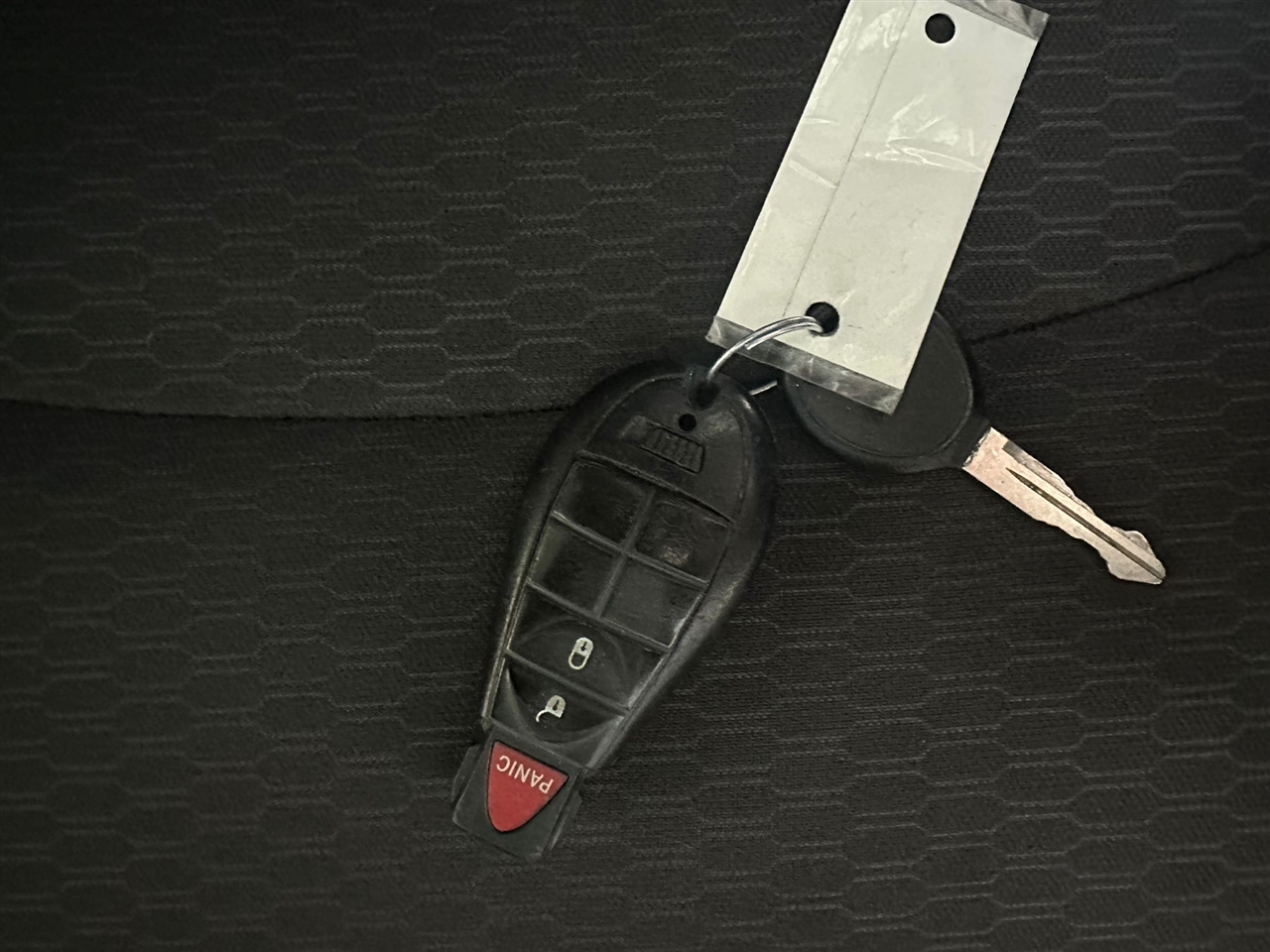 RAM 1500 Classic Tradesman Crew Cab SWB 4WD 2019 RAM 1500 Classic Tradesman Crew Cab SWB 4WD 2019