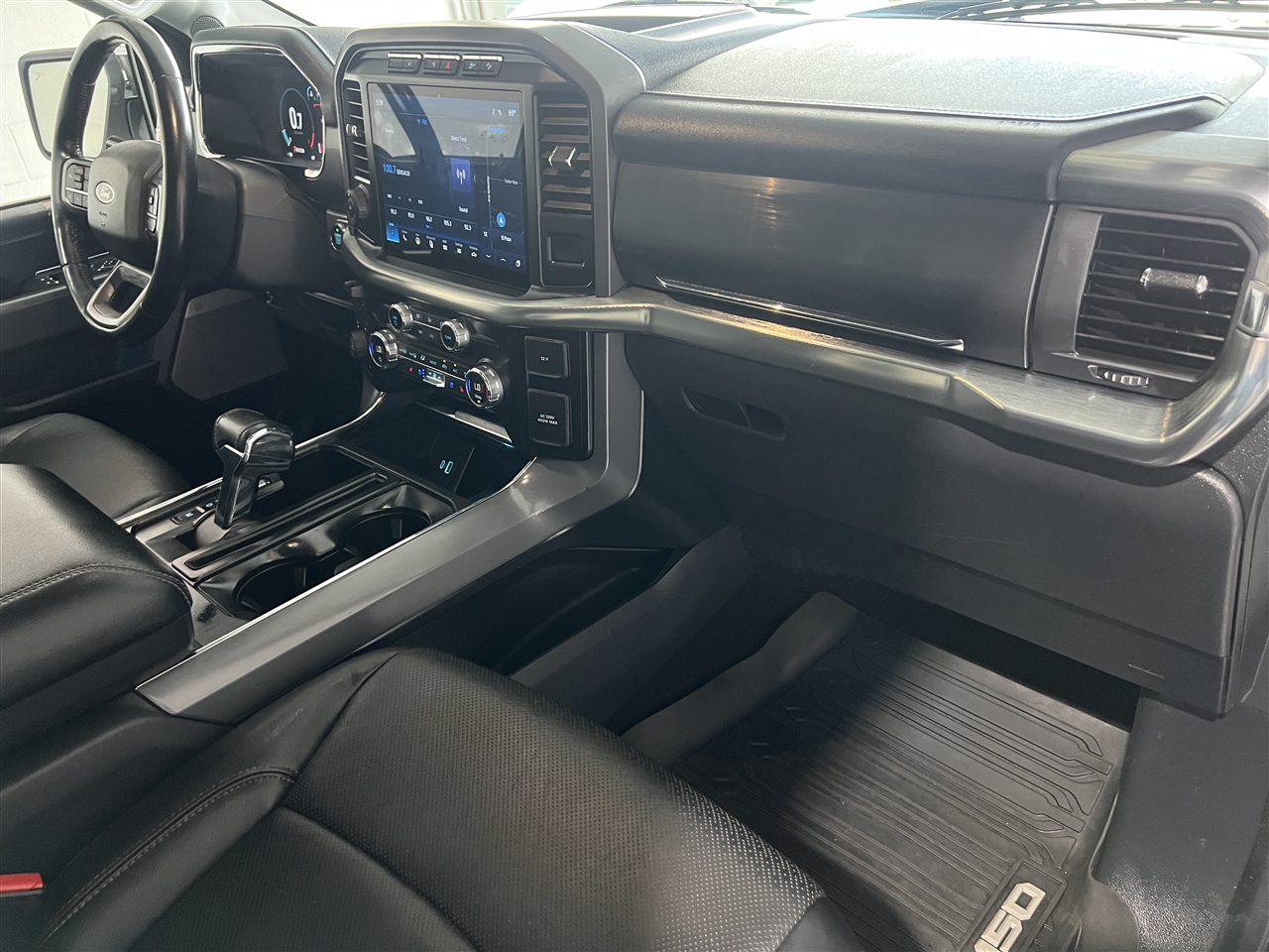 Ford F-150 XL SuperCrew 5.5-ft. Bed 4WD 2021 Ford F-150 XL SuperCrew 5.5-ft. Bed 4WD 2021