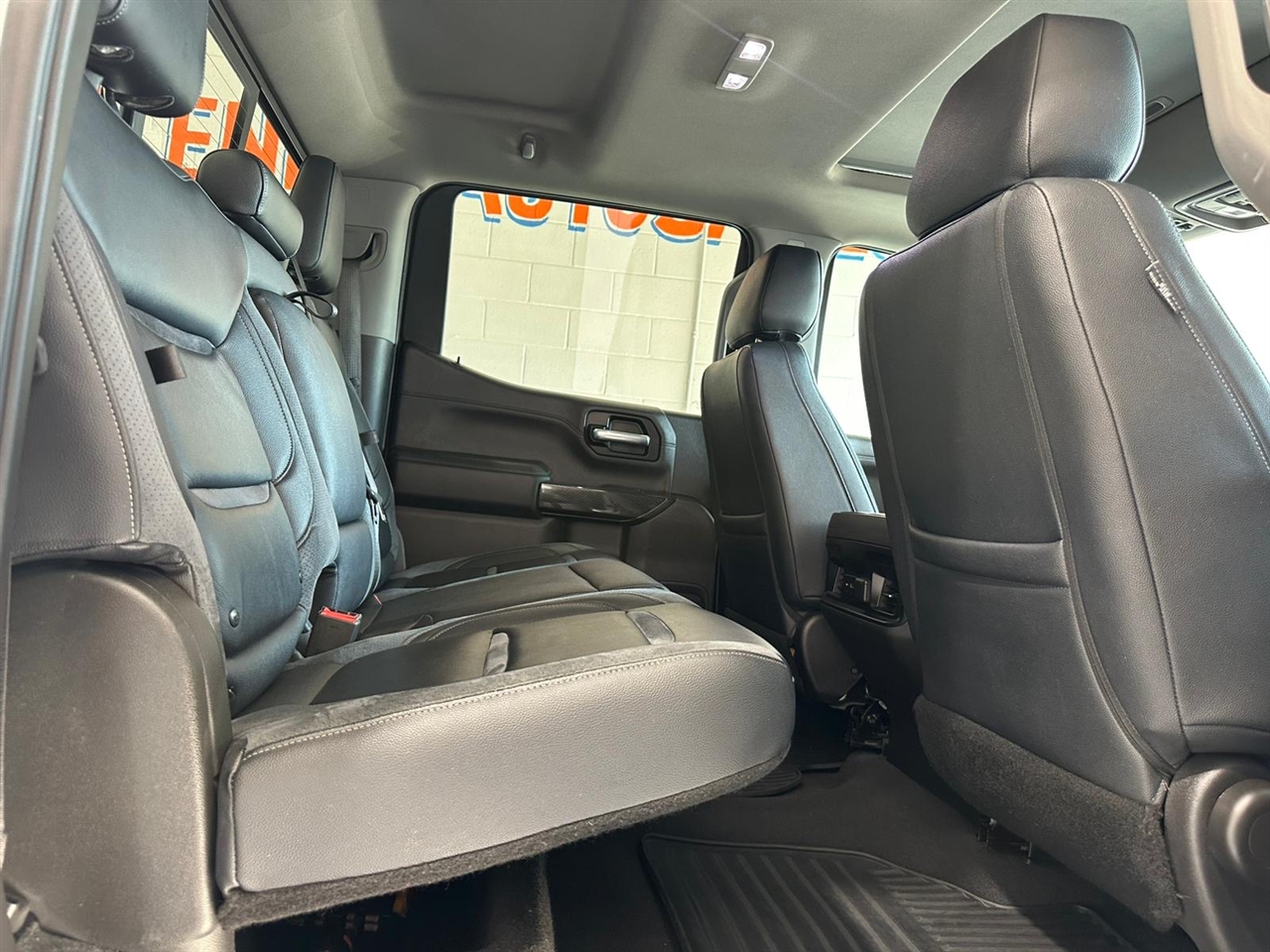 Chevrolet Silverado 1500 RST Crew Cab 4WD 2019 Chevrolet Silverado 1500 RST Crew Cab 4WD 2019