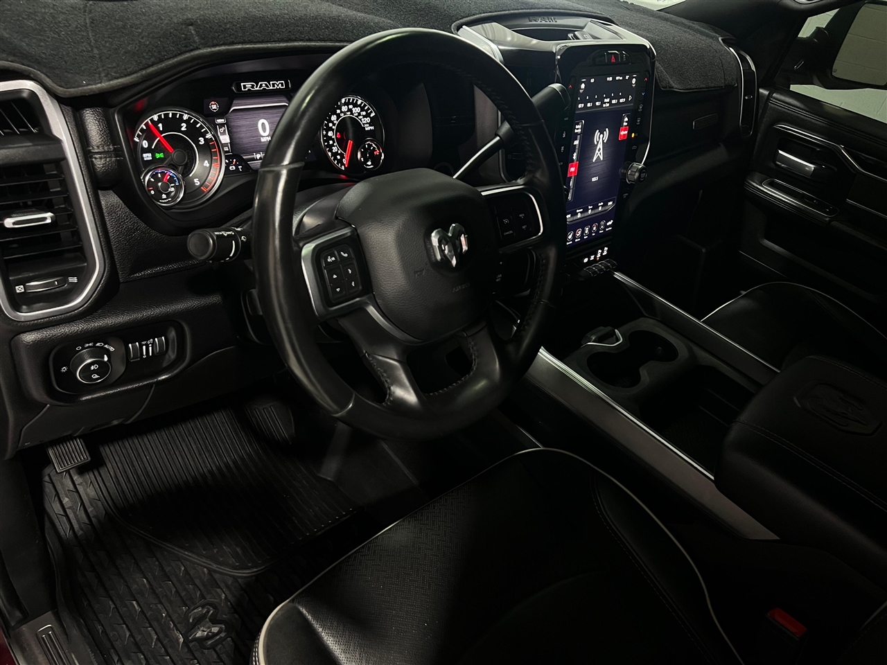 RAM 2500 Laramie Crew Cab SWB 4WD 2021 RAM 2500 Laramie Crew Cab SWB 4WD 2021