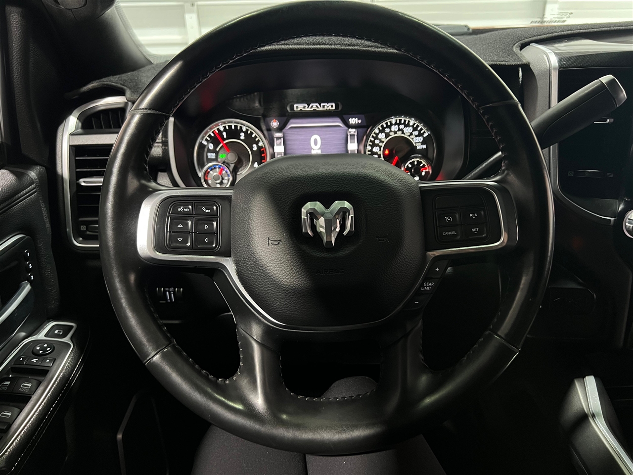 RAM 2500 Laramie Crew Cab SWB 4WD 2021 RAM 2500 Laramie Crew Cab SWB 4WD 2021