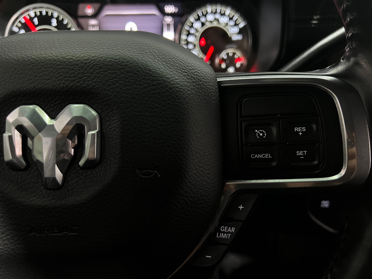 RAM 2500 Laramie Crew Cab SWB 4WD 2021 RAM 2500 Laramie Crew Cab SWB 4WD 2021