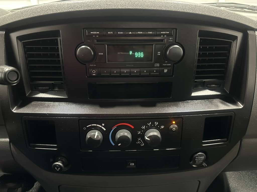 Dodge Ram 3500 Quad Cab 2WD 2007 Dodge Ram 3500 Quad Cab 2WD 2007