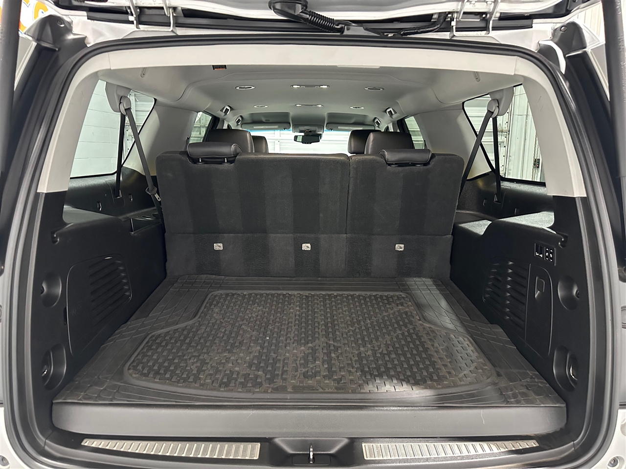 Chevrolet Suburban Premier 2WD 2018 Chevrolet Suburban Premier 2WD 2018