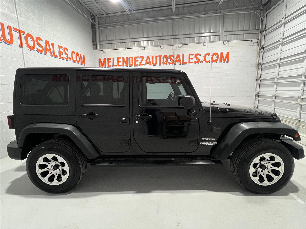Jeep Wrangler Unlimited Sport 4WD 2013 Jeep Wrangler Unlimited Sport 4WD 2013