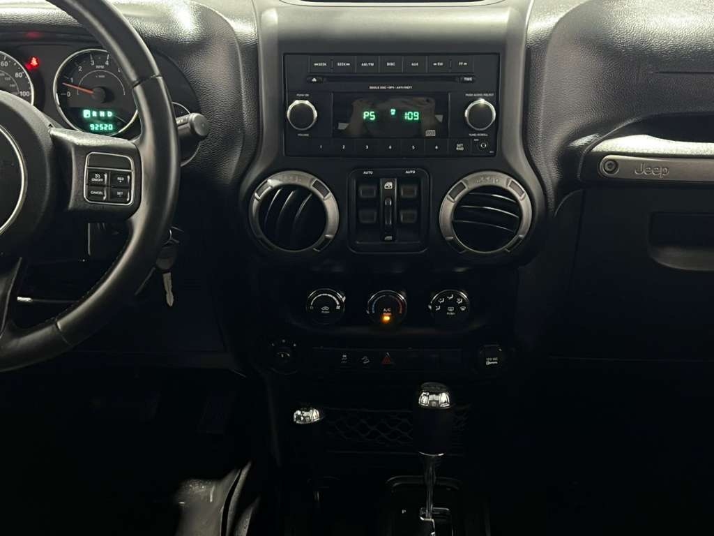 Jeep Wrangler Unlimited Sport 4WD 2013 Jeep Wrangler Unlimited Sport 4WD 2013