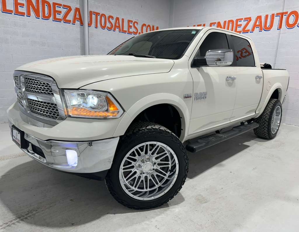 RAM 1500 Laramie Crew Cab SWB 2WD 2017 RAM 1500 Laramie Crew Cab SWB 2WD 2017