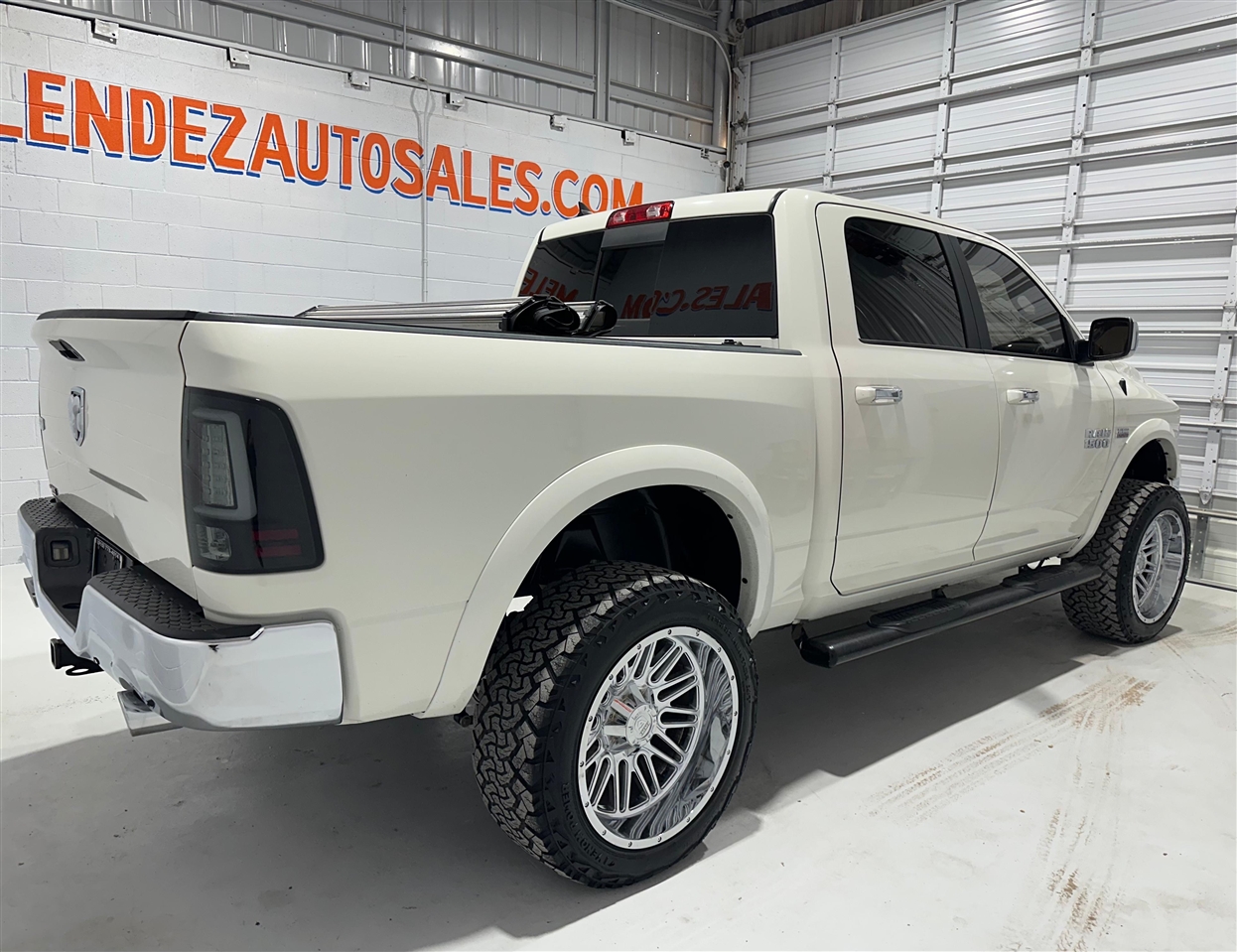 RAM 1500 Laramie Crew Cab SWB 2WD 2017 RAM 1500 Laramie Crew Cab SWB 2WD 2017