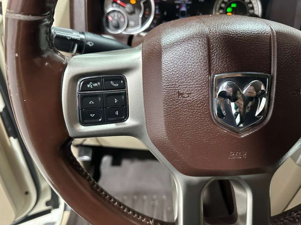 RAM 1500 Laramie Crew Cab SWB 2WD 2017 RAM 1500 Laramie Crew Cab SWB 2WD 2017