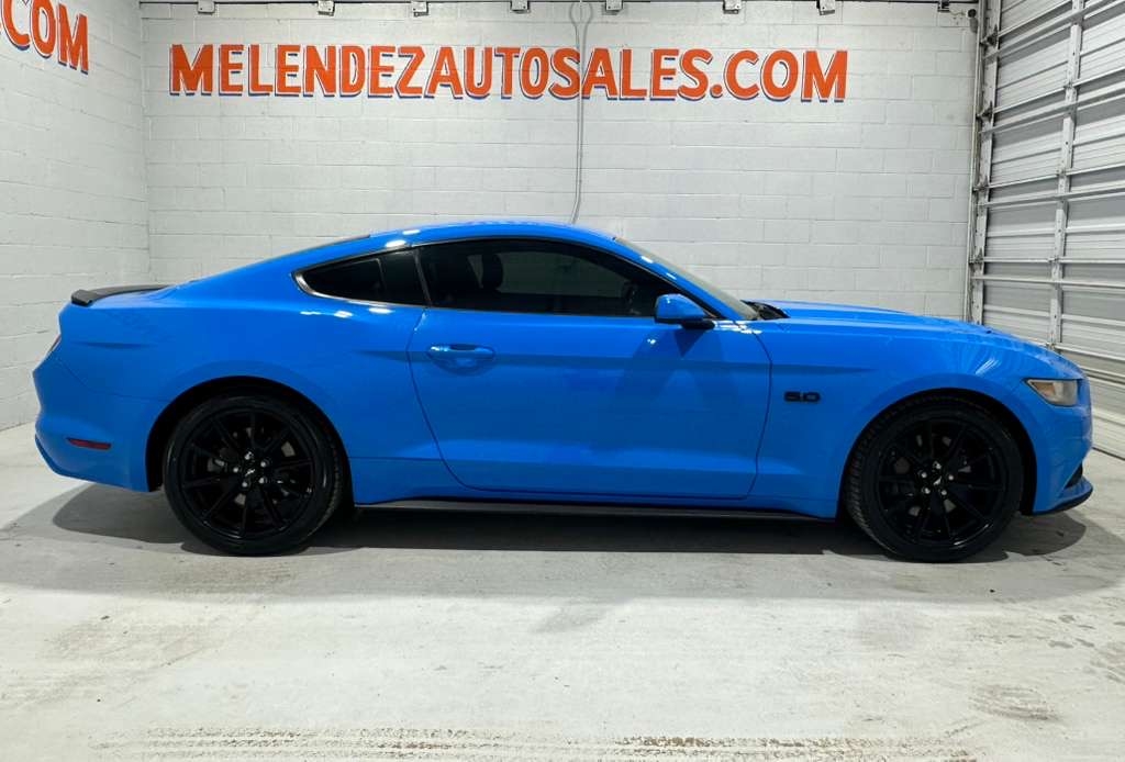 Ford Mustang GT Coupe 2017 Ford Mustang GT Coupe 2017