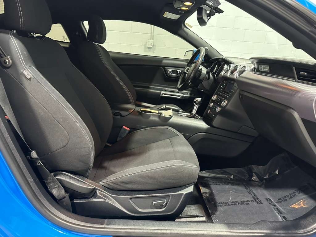 Ford Mustang GT Coupe 2017 Ford Mustang GT Coupe 2017