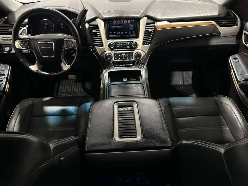 GMC Yukon XL Denali 2WD 2020 GMC Yukon XL Denali 2WD 2020