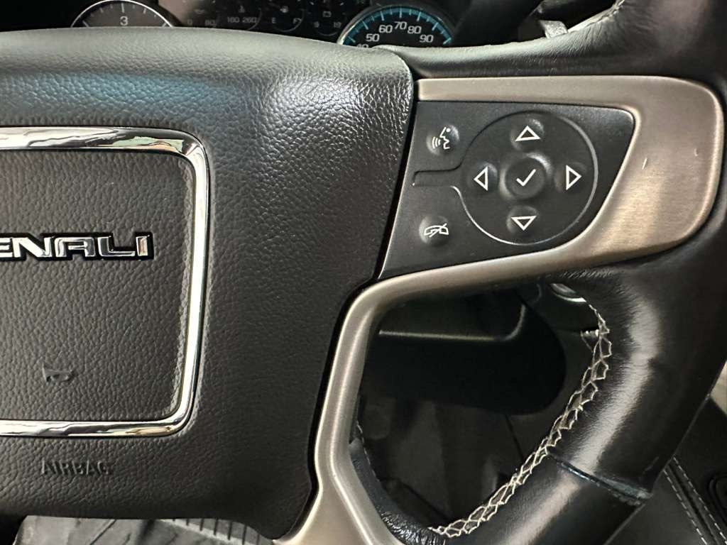 GMC Yukon XL Denali 2WD 2020 GMC Yukon XL Denali 2WD 2020