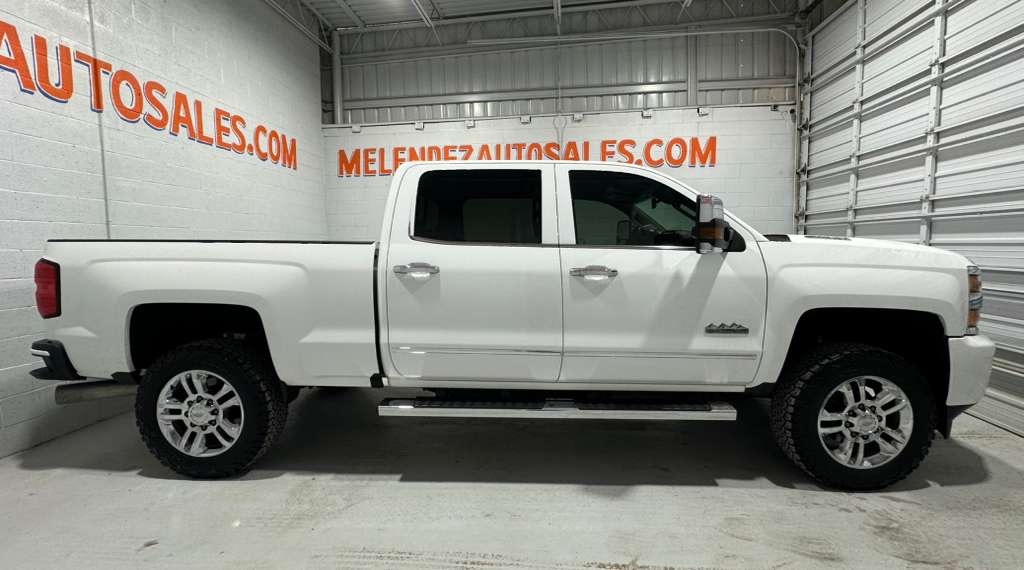 Chevrolet Silverado 2500HD LT Crew Cab 2WD 2016 Chevrolet Silverado 2500HD LT Crew Cab 2WD 2016