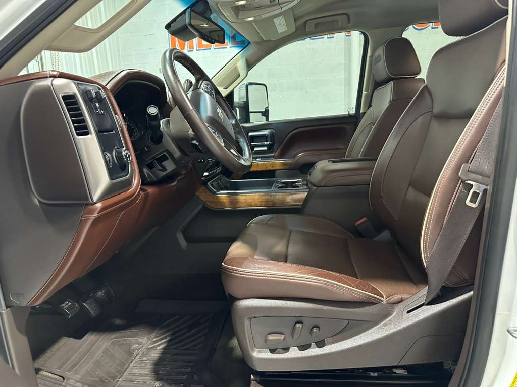 Chevrolet Silverado 2500HD LT Crew Cab 2WD 2016 Chevrolet Silverado 2500HD LT Crew Cab 2WD 2016