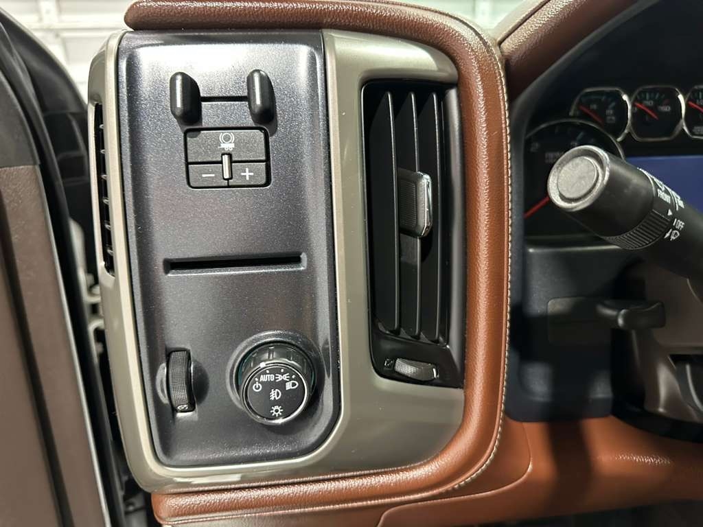 Chevrolet Silverado 2500HD LT Crew Cab 2WD 2016 Chevrolet Silverado 2500HD LT Crew Cab 2WD 2016
