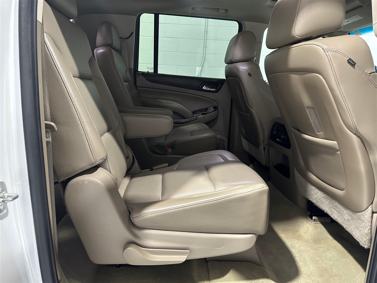 GMC Yukon XL SLT 2WD 2016 GMC Yukon XL SLT 2WD 2016