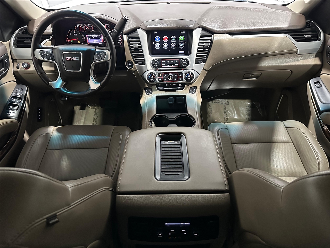 GMC Yukon XL SLT 2WD 2016 GMC Yukon XL SLT 2WD 2016