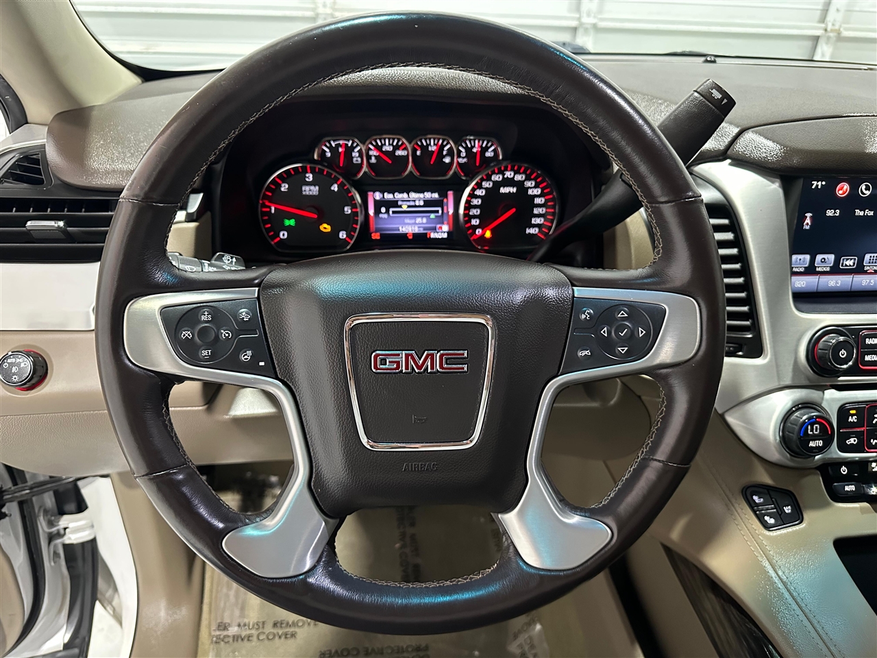 GMC Yukon XL SLT 2WD 2016 GMC Yukon XL SLT 2WD 2016