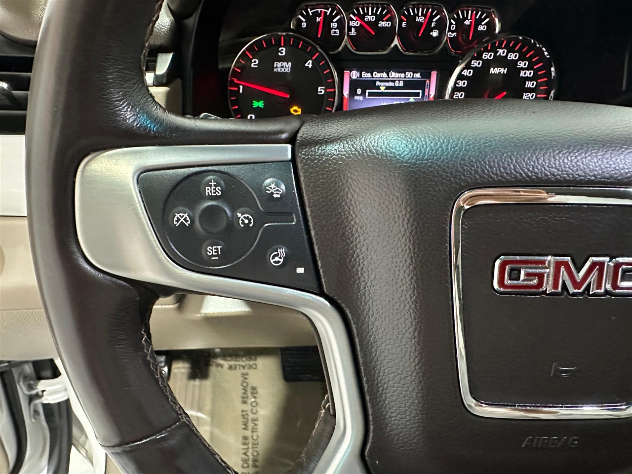 GMC Yukon XL SLT 2WD 2016 GMC Yukon XL SLT 2WD 2016
