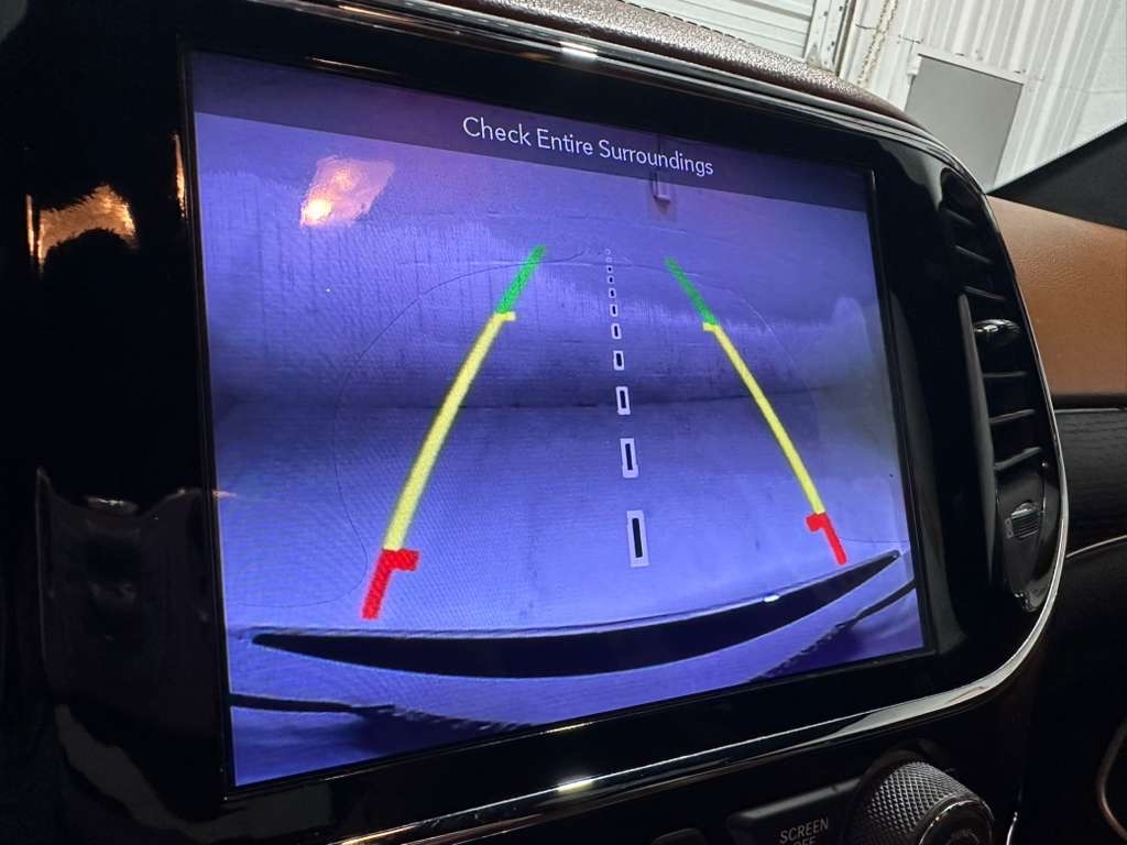 Jeep Grand Cherokee Summit 4WD 2019 Jeep Grand Cherokee Summit 4WD 2019