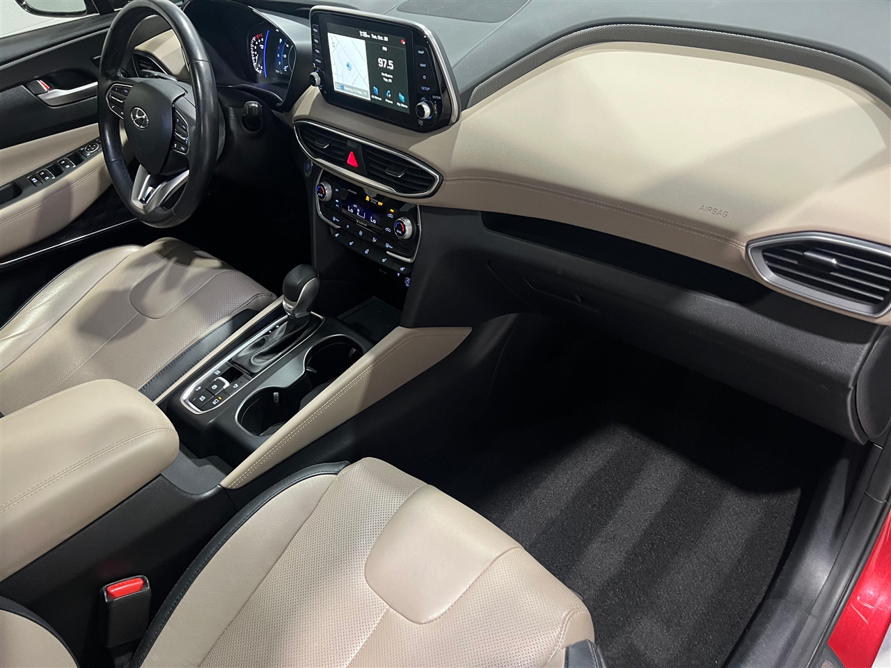 Hyundai Santa Fe Ultimate 2.4 2019 Hyundai Santa Fe Ultimate 2.4 2019