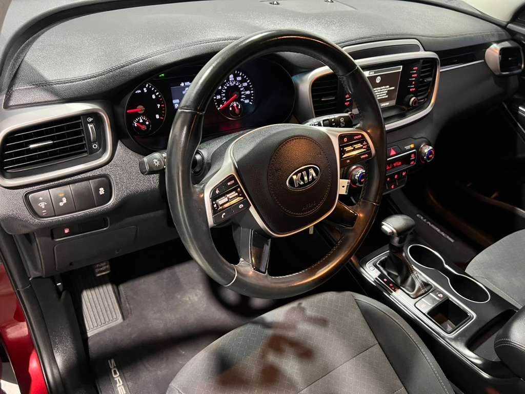 Kia Sorento LX V6 2WD 2019 Kia Sorento LX V6 2WD 2019